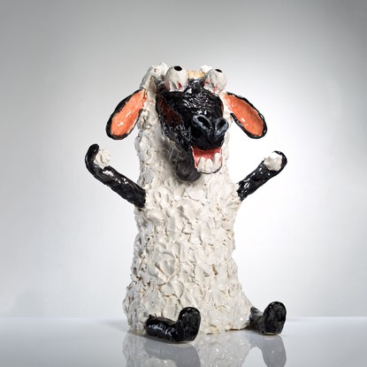 Charlotte Le Brocque, Do you really want to herd me, 2016, raku clay with glaze, 52 x 42 x 30 cm.