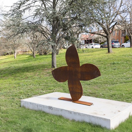 Christopher Hodges, Flower, 2013, Mid steel. Donated through the Australian Governments Cultural Gift Program